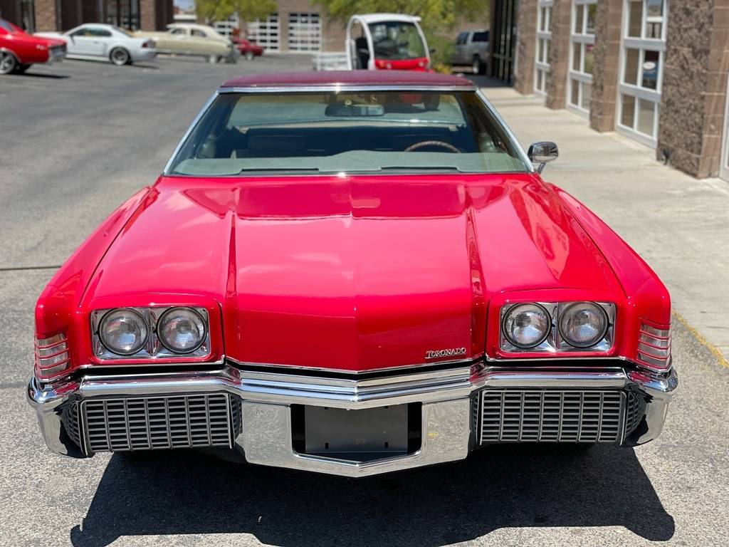 Oldsmobile-Toronado-1971-red-90548-9