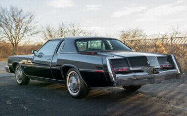 Oldsmobile-Toronado-Coupe-1978-Black-Black-79275-5