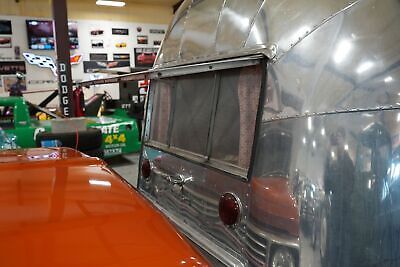 Other-Airstream-1957-Silver-Green-0-10