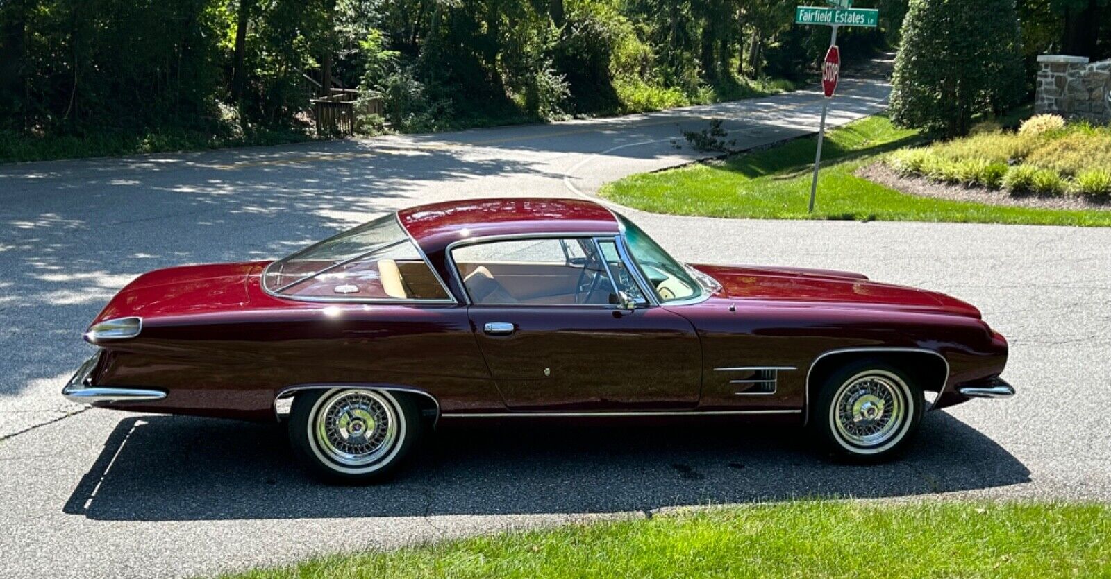 Other-Ghia-Coupe-1962-Burgundy-Tan-46486-5