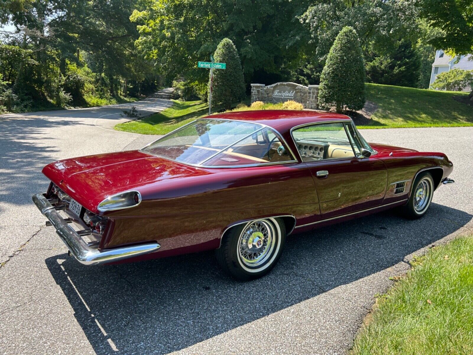 Other-Ghia-Coupe-1962-Burgundy-Tan-46486-6