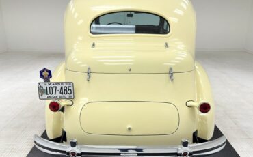 Packard-120-Series-Berline-1936-Packard-Cream-Tan-67092-3