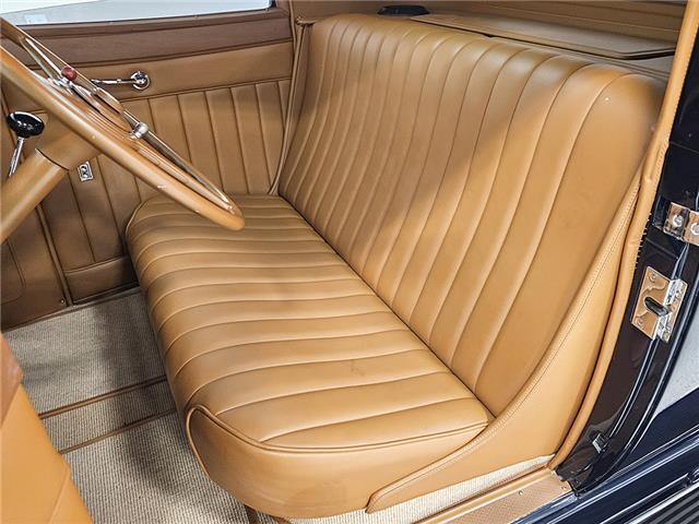 Packard-902-Coupe-1932-Blue-Tan-35-7