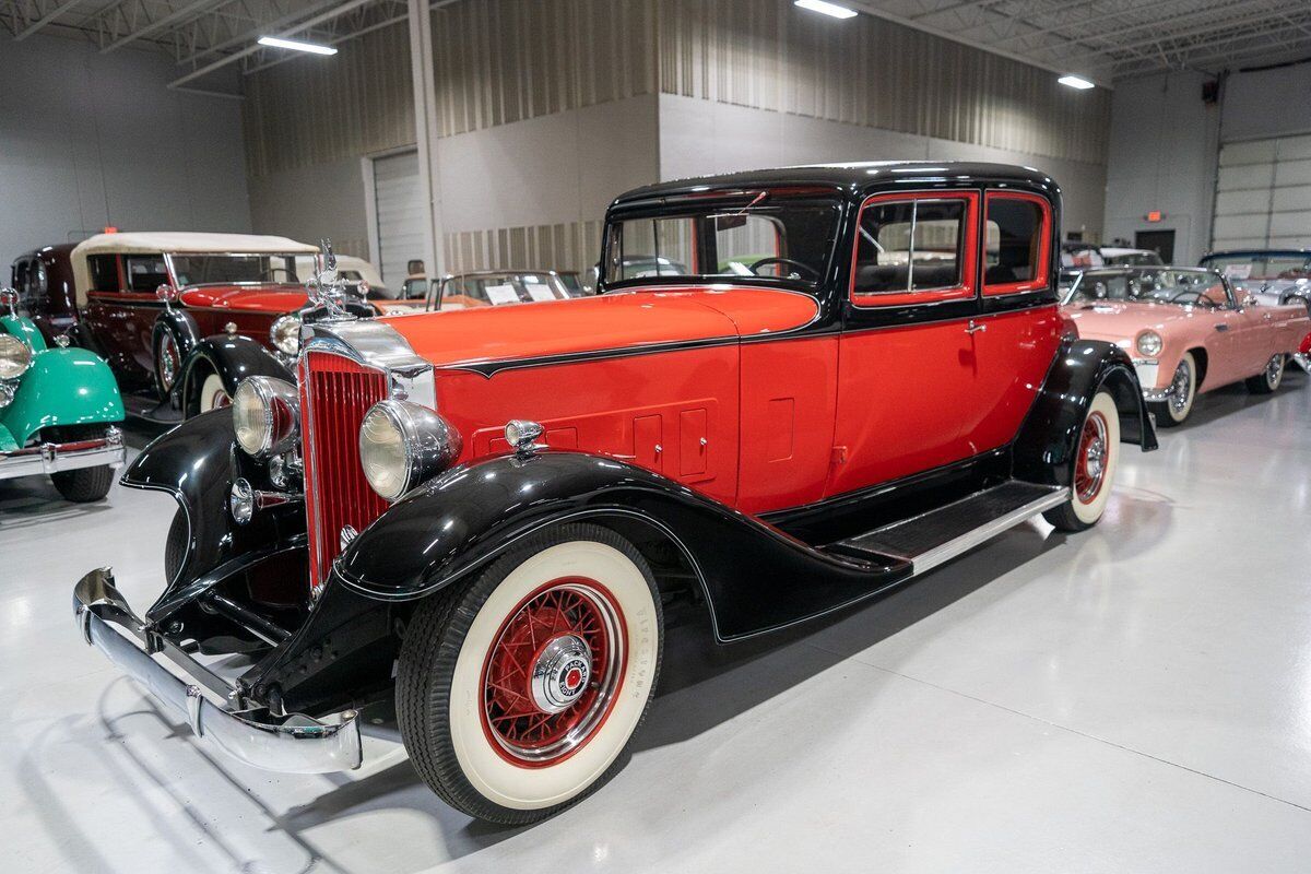 Packard-Eight-Coupe-1933-Black-Gray-145304-11