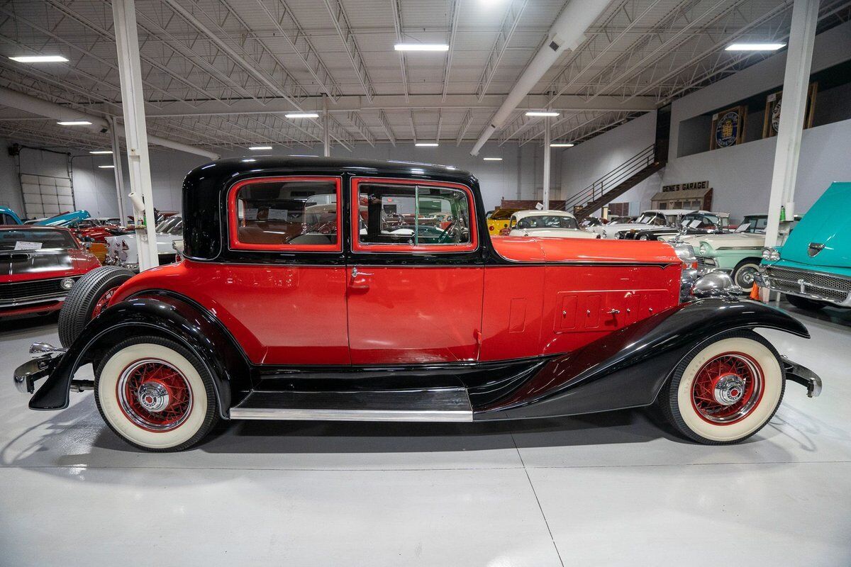 Packard-Eight-Coupe-1933-Black-Gray-145304-14