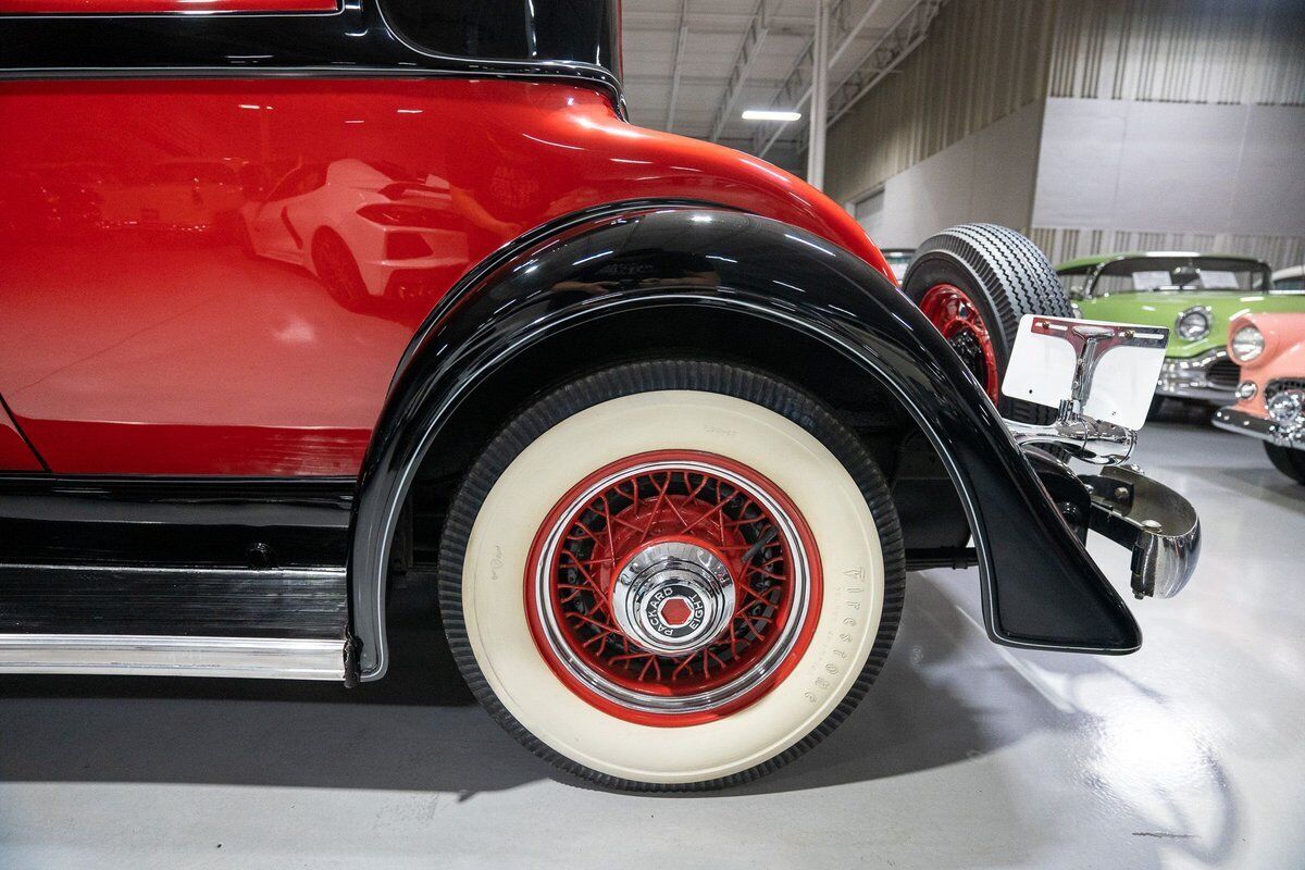 Packard-Eight-Coupe-1933-Black-Gray-145304-21