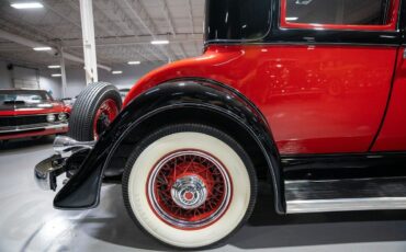 Packard-Eight-Coupe-1933-Black-Gray-145304-23