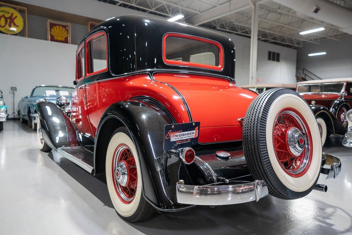 Packard-Eight-Coupe-1933-Black-Gray-145304-32