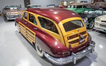 Packard-Eight-Station-Sedan-Woody-Break-1948-Cavalier-Maroon-Metallic-Beige-82130-10