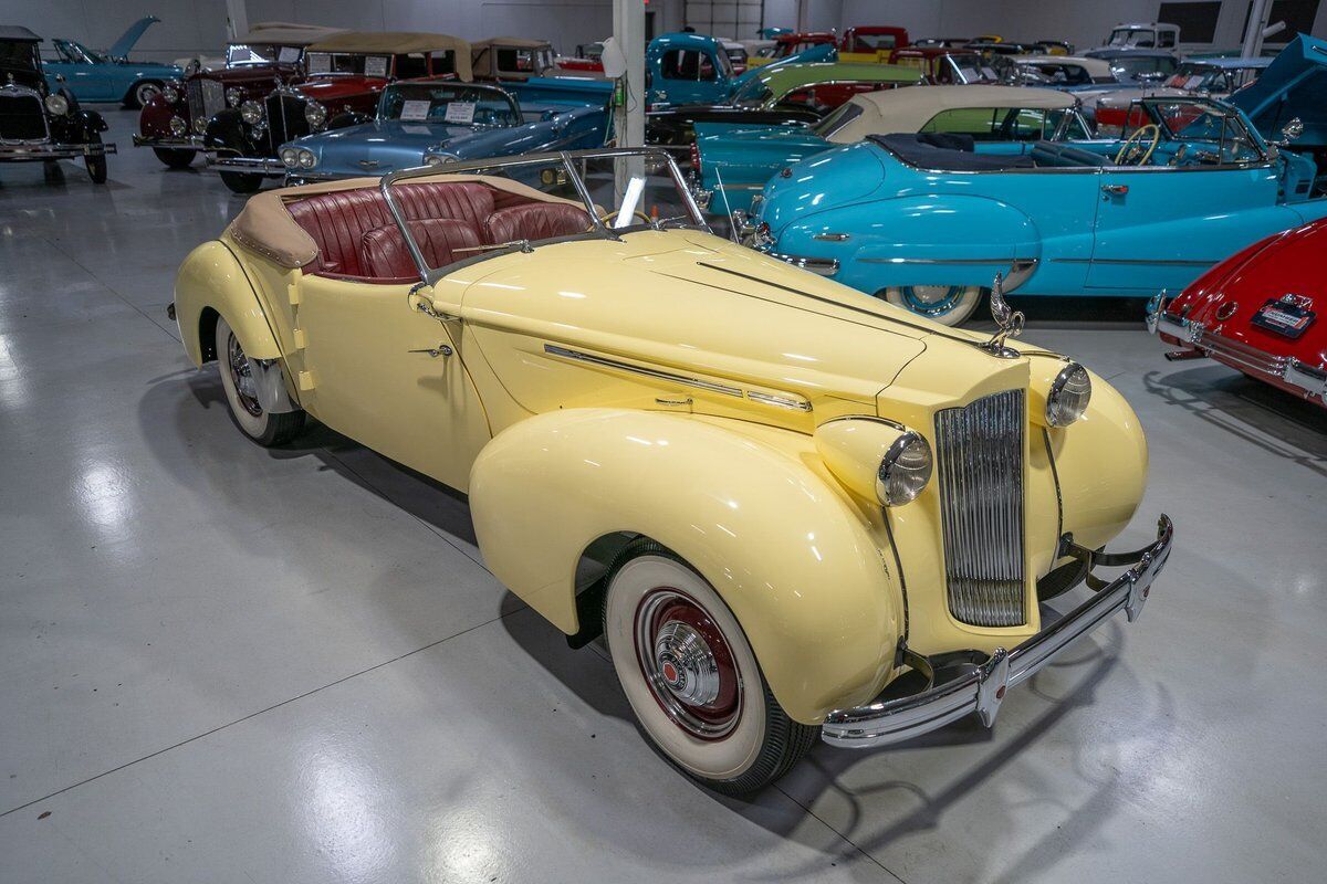 Packard-Series-1701-One-Twenty-Darrin-Cabriolet-1939-Packard-Ivory-Burgundy-71463-6