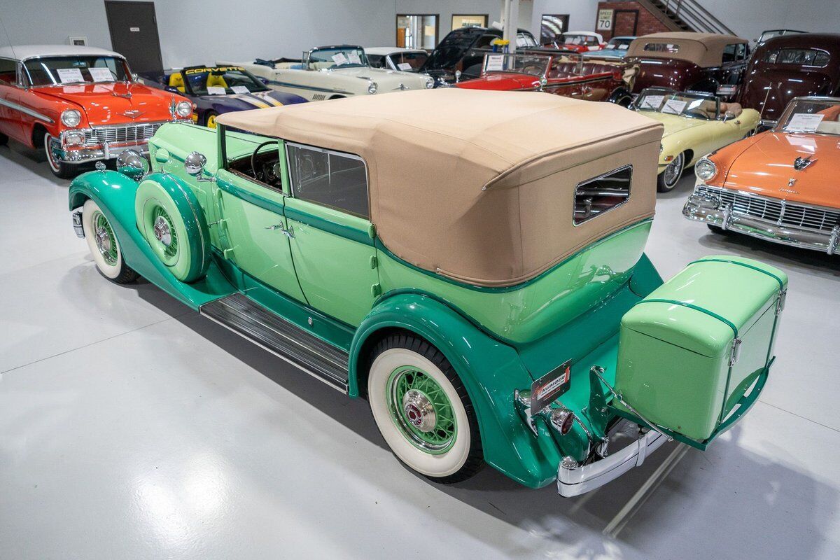 Packard-Twelve-Cabriolet-1934-Green-Burgundy-124724-6