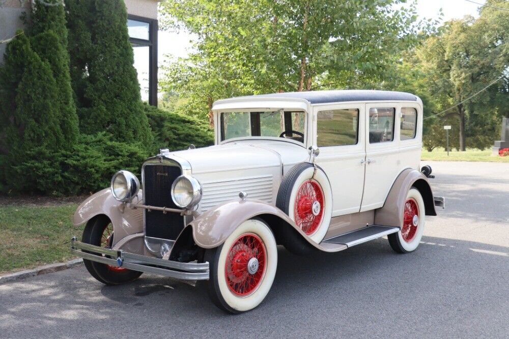 Peerless-Six-Model-61-Berline-1929-Tan-0-1