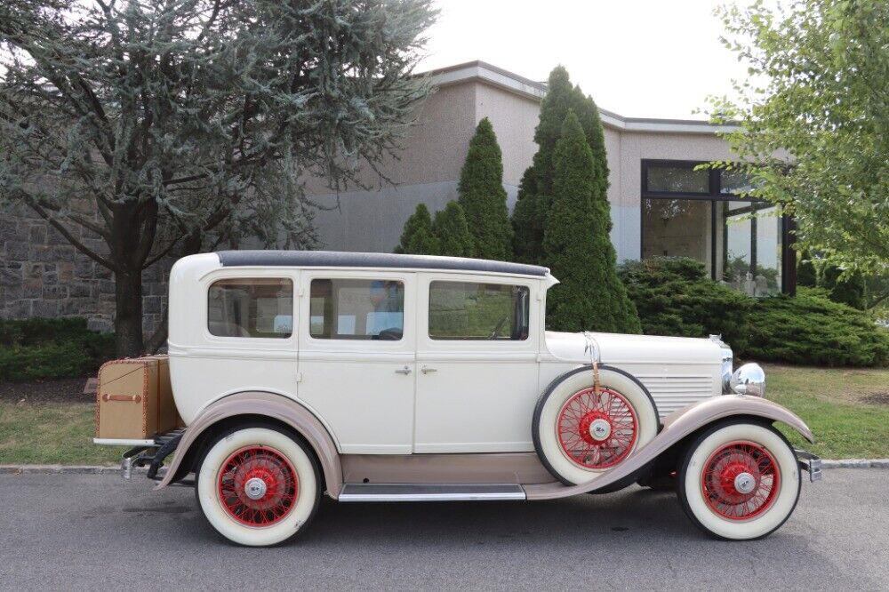 Peerless-Six-Model-61-Berline-1929-Tan-0-2