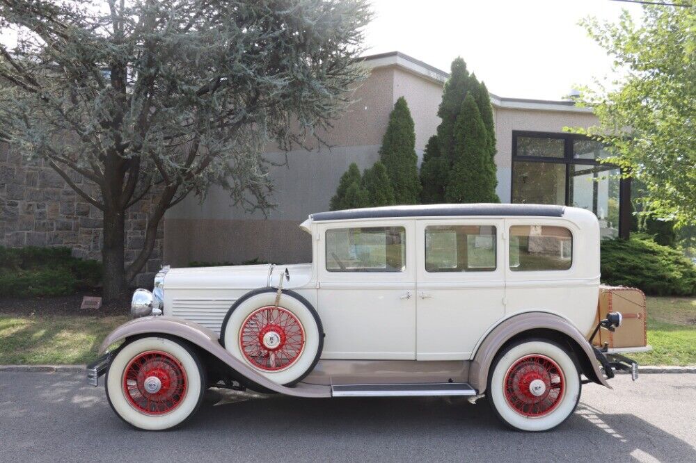 Peerless-Six-Model-61-Berline-1929-Tan-0-3