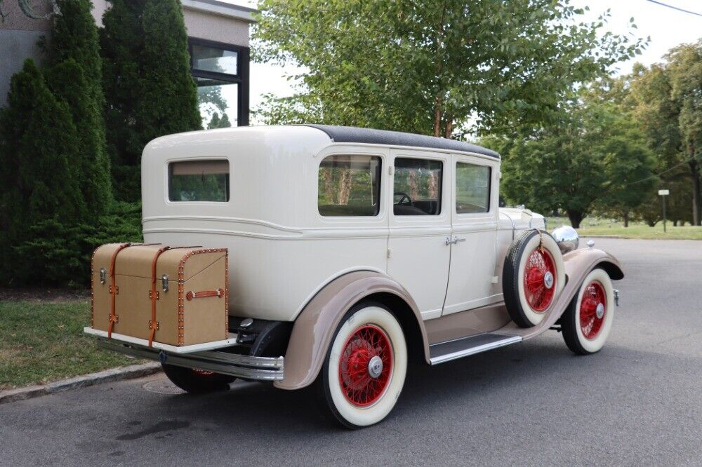 Peerless-Six-Model-61-Berline-1929-Tan-0-5