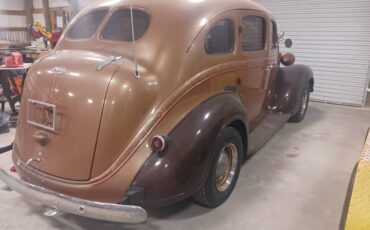 Plymouth-1938-brown-198683-3