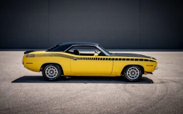 Plymouth-AAR-Cuda-Coupe-1970-Lemon-Twist-Black-135808-2