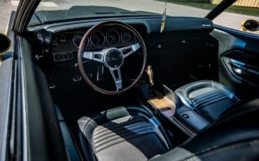 Plymouth-AAR-Cuda-Coupe-1970-Lemon-Twist-Black-135808-8