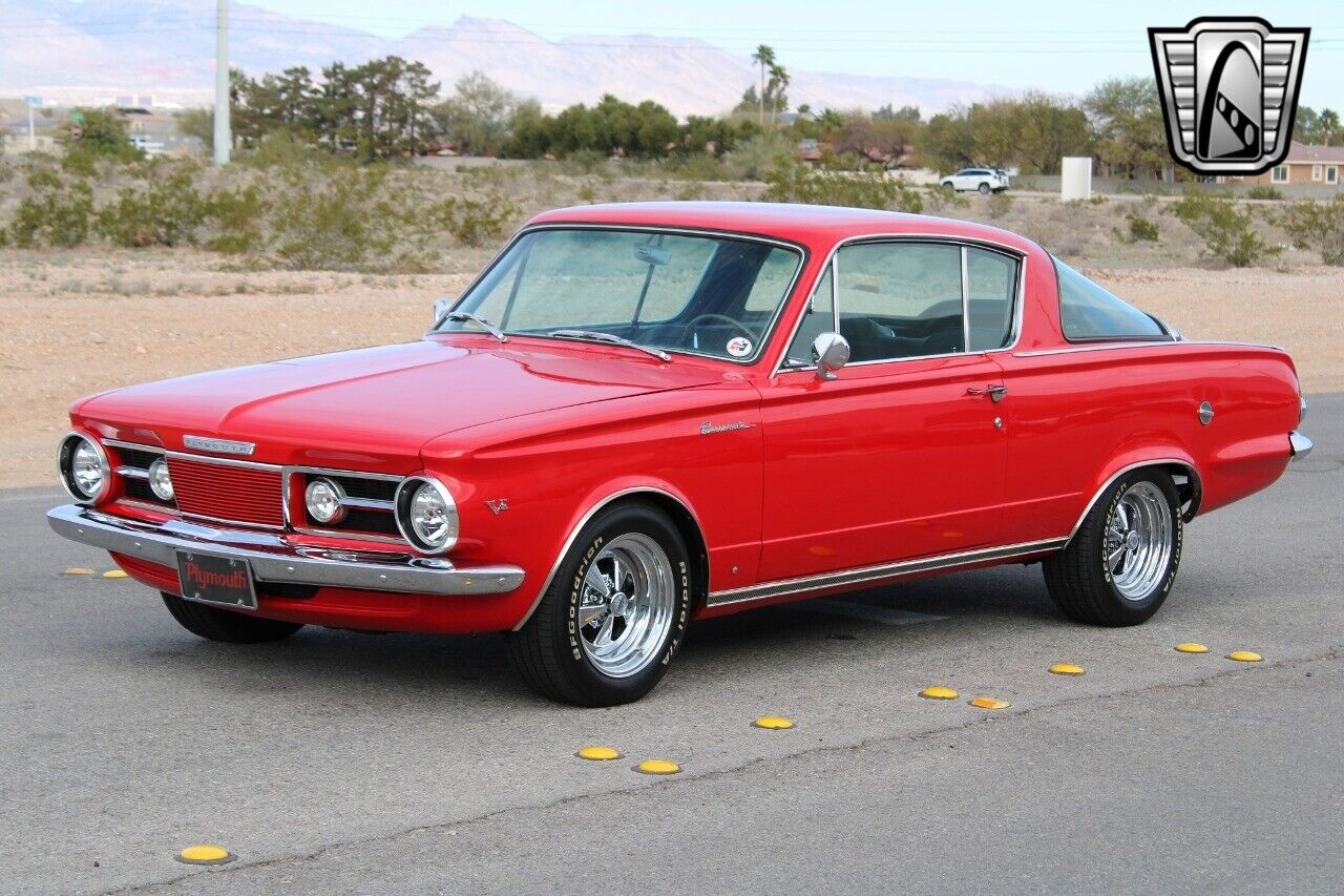 Plymouth-Barracuda-1964-Red-Black-131934-11