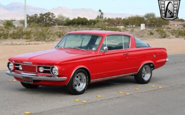 Plymouth-Barracuda-1964-Red-Black-131934-2