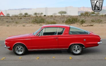 Plymouth-Barracuda-1964-Red-Black-131934-5