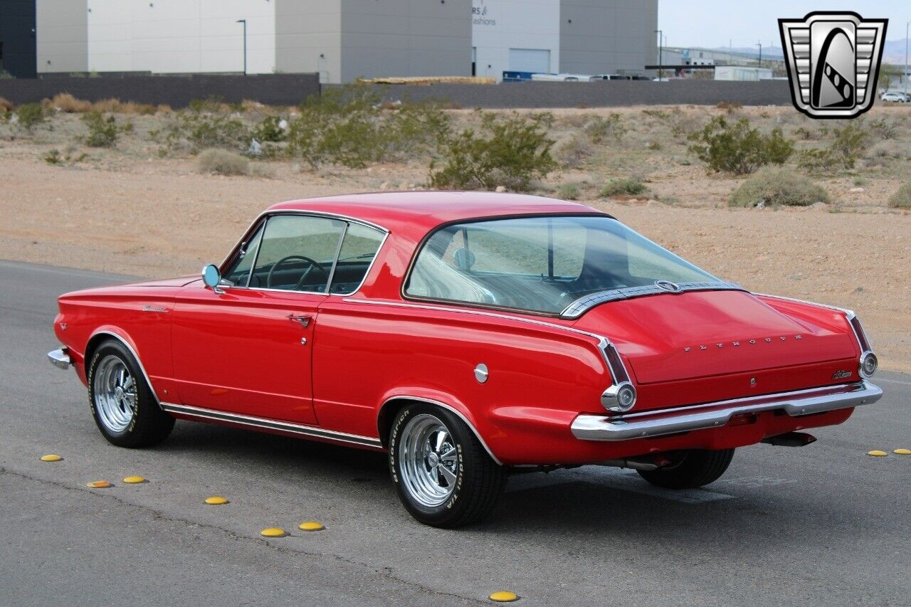 Plymouth-Barracuda-1964-Red-Black-131934-6