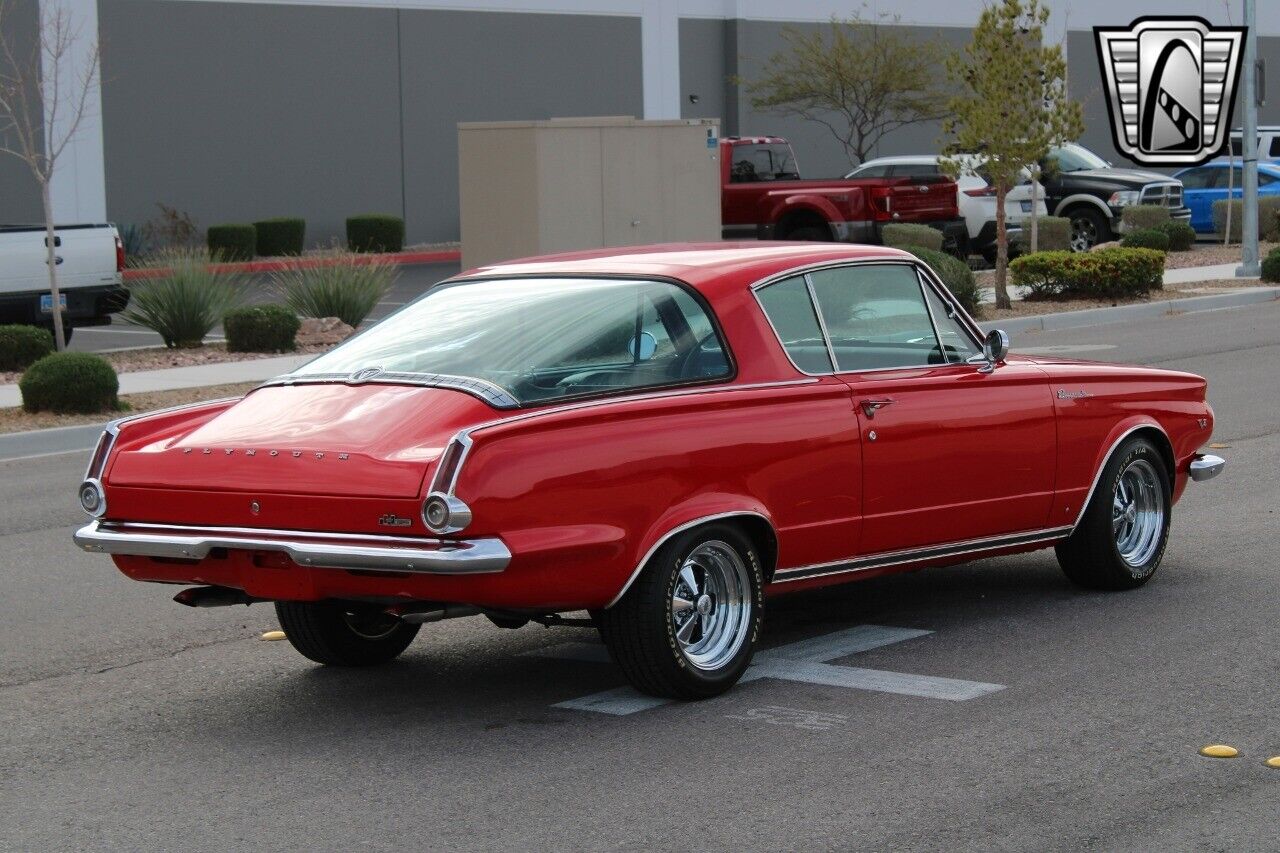 Plymouth-Barracuda-1964-Red-Black-131934-8