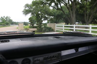 Plymouth-Barracuda-1966-Red-Black-146748-11