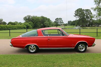 Plymouth-Barracuda-1966-Red-Black-146748-3