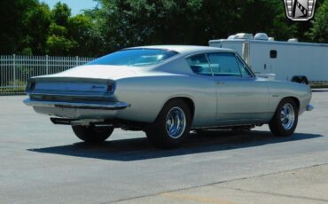 Plymouth-Barracuda-1968-Silver-Blue-119503-8