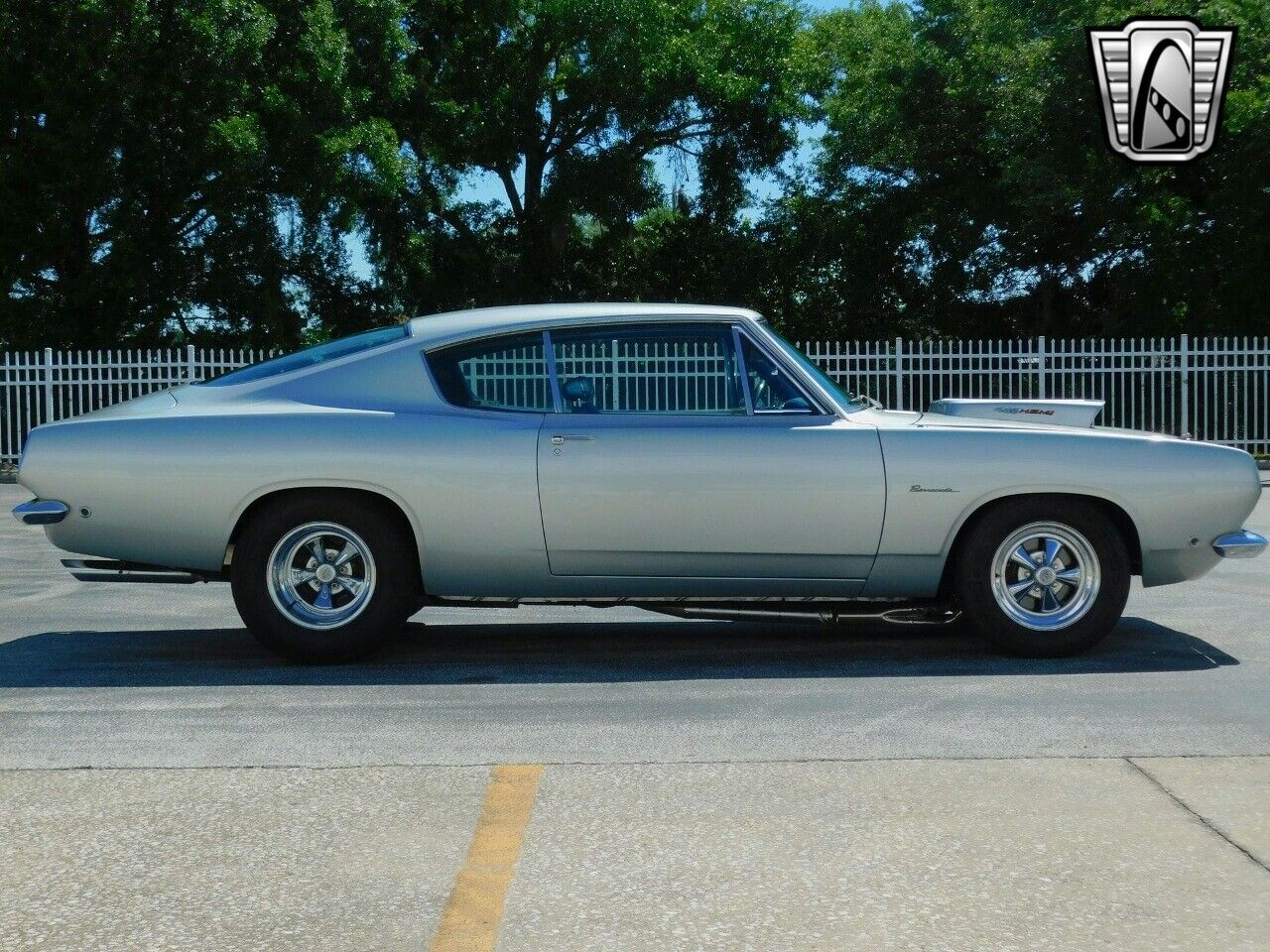 Plymouth-Barracuda-1968-Silver-Blue-119503-9