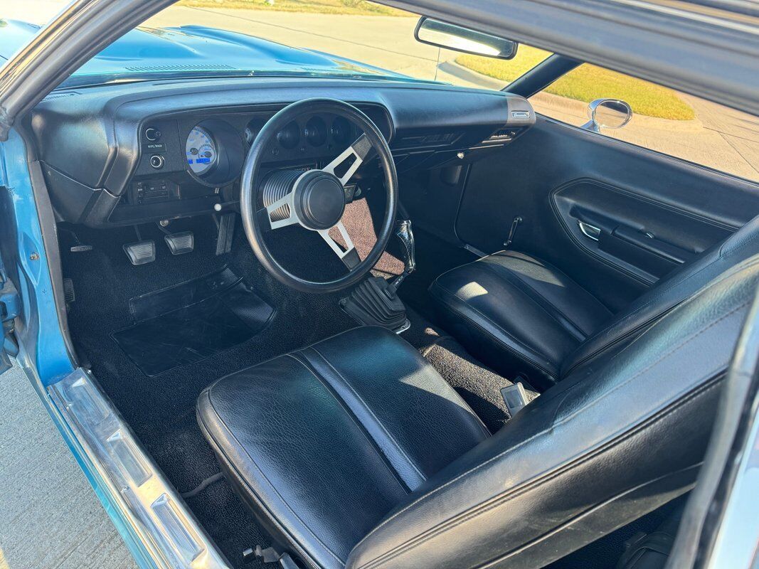 Plymouth-Barracuda-1971-Blue-Black-99999-8