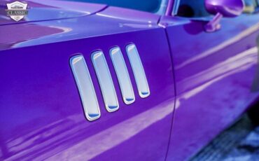 Plymouth-Barracuda-1971-Plum-Crazy-Black-837-26