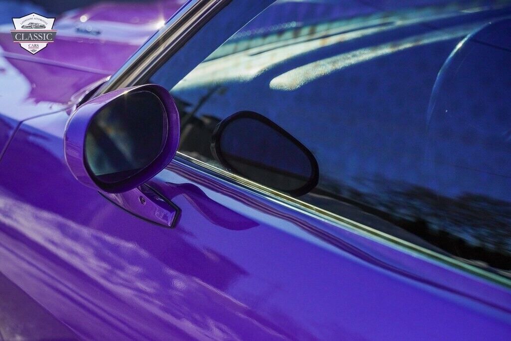 Plymouth-Barracuda-1971-Plum-Crazy-Black-837-38