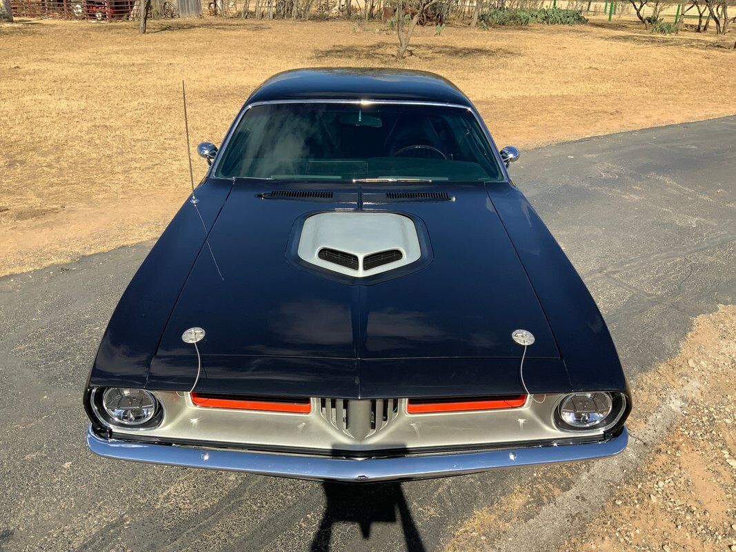 Plymouth-Barracuda-1973-Black-Black-20593-8