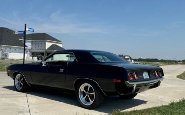 Plymouth-Barracuda-1973-Black-Black-99999-16