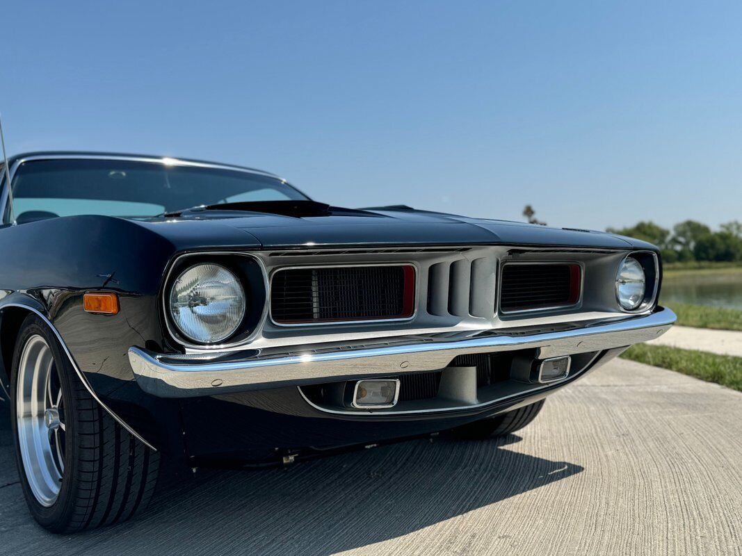 Plymouth-Barracuda-1973-Black-Black-99999-21