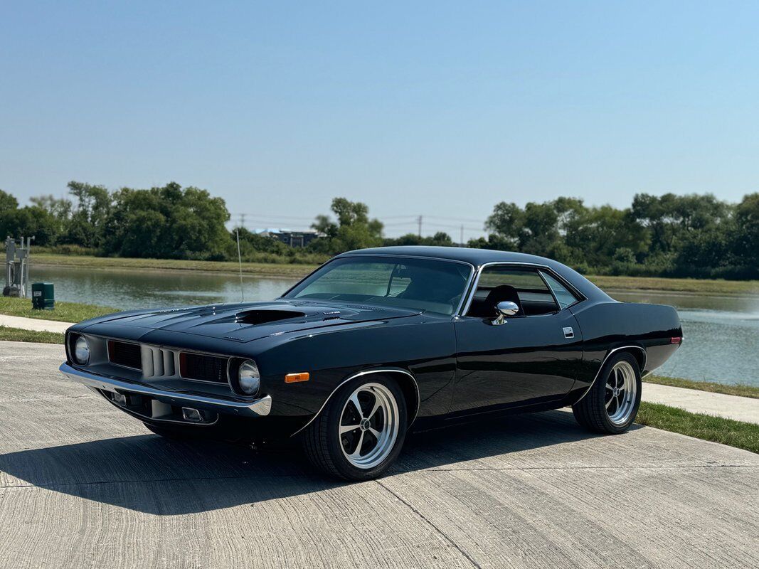 Plymouth-Barracuda-1973-Black-Black-99999-32