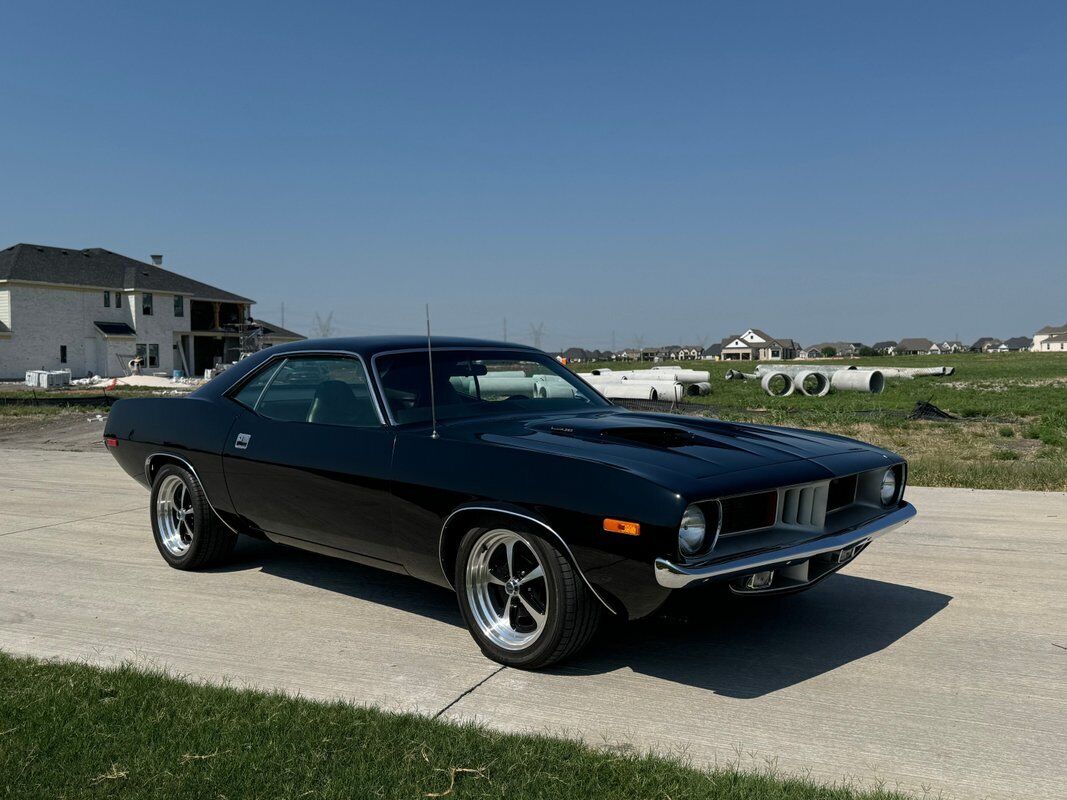 Plymouth-Barracuda-1973-Black-Black-99999-33