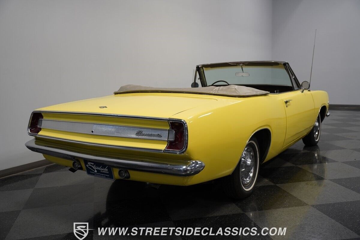 Plymouth-Barracuda-Cabriolet-1967-Yellow-Tan-131020-10