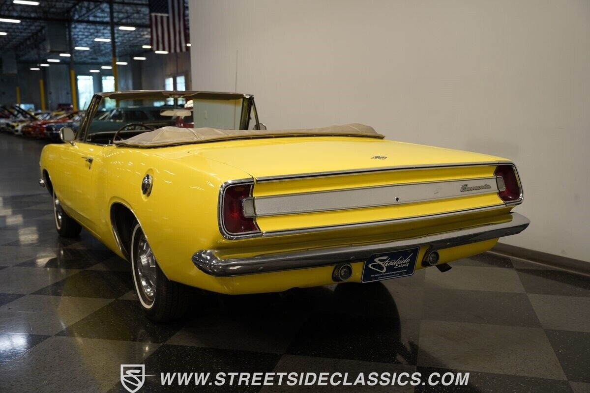 Plymouth-Barracuda-Cabriolet-1967-Yellow-Tan-131020-8