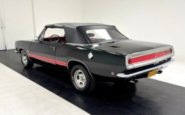 Plymouth-Barracuda-Cabriolet-1968-Black-Red-34855-4