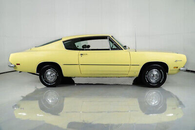 Plymouth-Barracuda-Cabriolet-1969-Yellow-Green-43842-11