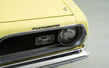 Plymouth-Barracuda-Cabriolet-1969-Yellow-Green-43842-4