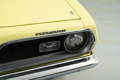 Plymouth-Barracuda-Cabriolet-1969-Yellow-Green-43842-4