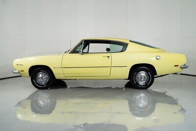 Plymouth-Barracuda-Cabriolet-1969-Yellow-Green-43842-7