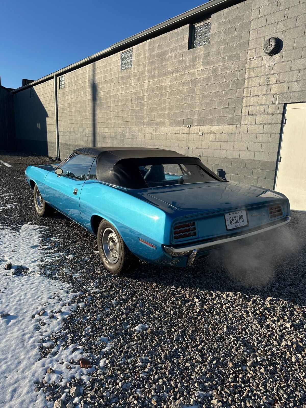 Plymouth-Barracuda-Cabriolet-1970-Blue-Blue-124504-4