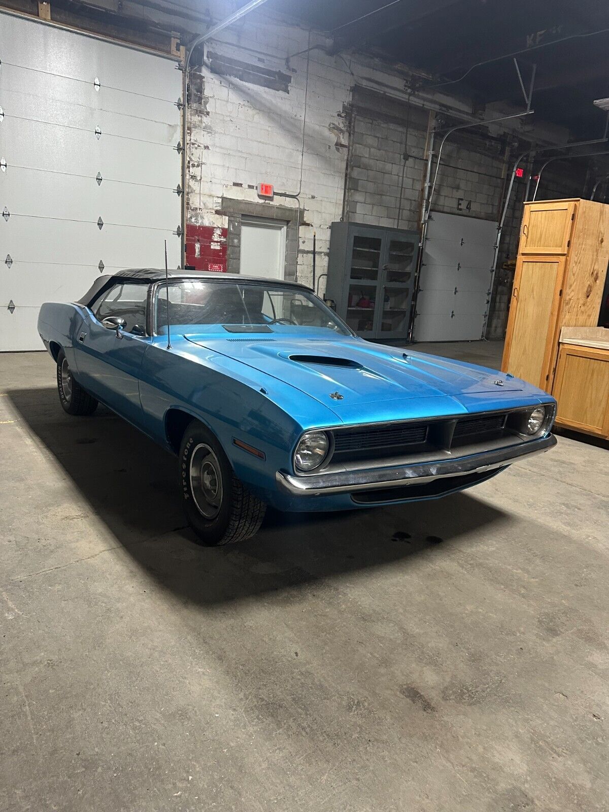 Plymouth-Barracuda-Cabriolet-1970-Blue-Blue-124504-9