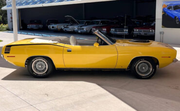 Plymouth-Barracuda-Cabriolet-1970-Yellow-White-0-10