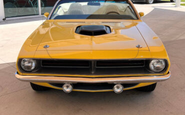 Plymouth-Barracuda-Cabriolet-1970-Yellow-White-0-11